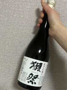 清流のような喉越しと華やかな香り。日常に寄り添う「獺祭 純米大吟醸45」の心地よさ